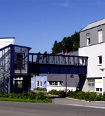 ARNOLDSTEIN INNOVATION CENTRE is the first location in Carinthia to have an extensive state-of-the-art fibre-optic cable network for exceptionally fast data transmission. There are also plans to create a Zukunftslabor (Future Lab) at the innovation centre, where Carinthian software companies can test applications with large volumes of data. As a result, the spatial infrastructure is also being redesigned for regional IT development projects